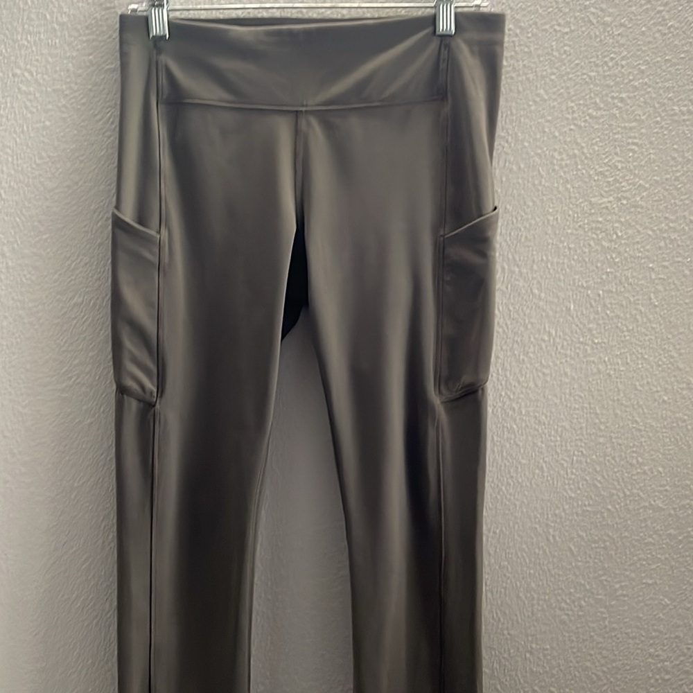 Lululemon Speed Up Mid Rise Legging Size 8 - Picture 2 of 10